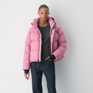 Super World™ THE SUPER (RE)PUFF™ SHORTY
Aritzia PINK MAUVE puffer jacket